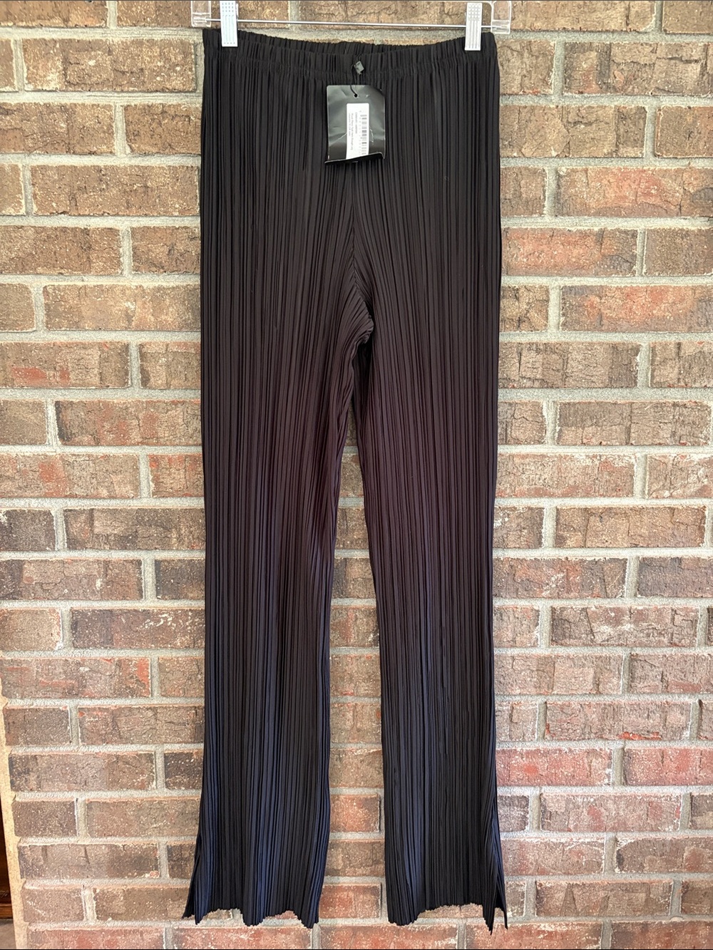 Pretty Little Thing Accordian Pleated Wide-Leg Pants - Black